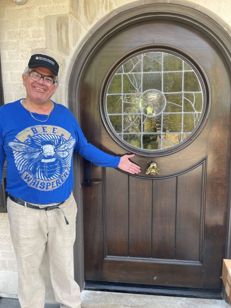 Jefferson Bee door